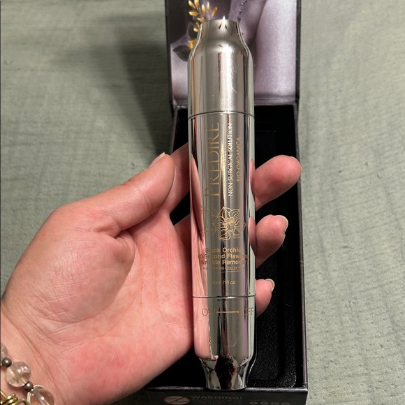 Black Orchid Wrinkle Remover - Picture 6 of 6